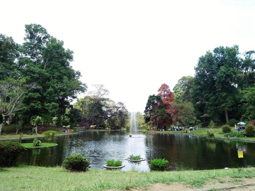 פונקאק Hotel Taman Piknik מראה חיצוני תמונה